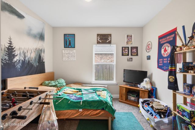 5735 Overland Drive, Biloxi, MS 39532