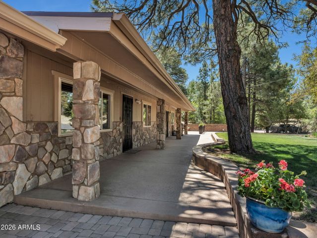 3194 N RIVIERA Way, Flagstaff, AZ 86004