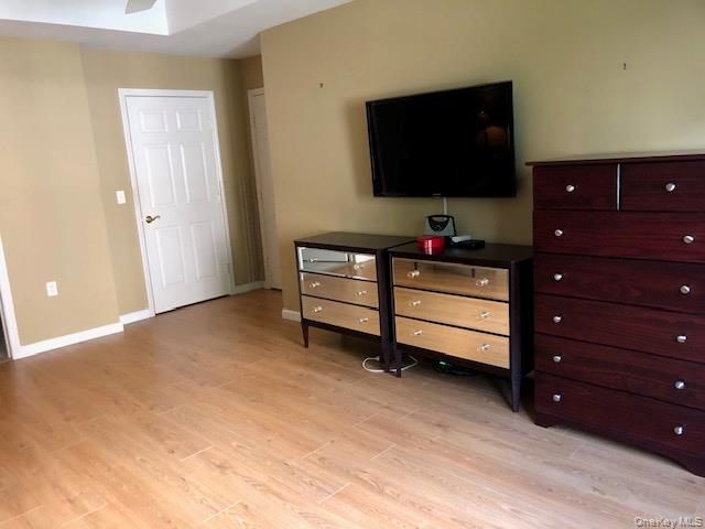 170 Larry Lane, Dix Hills, NY 11746