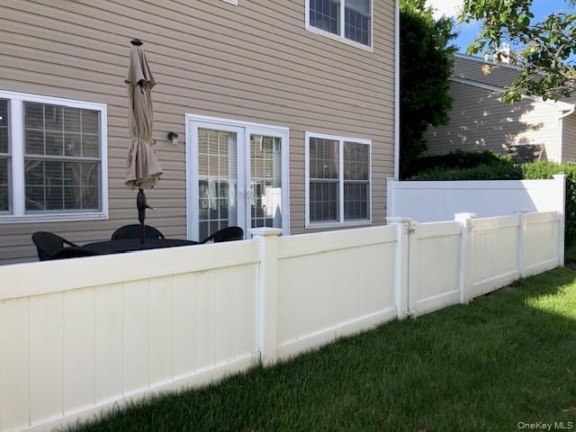170 Larry Lane, Dix Hills, NY 11746
