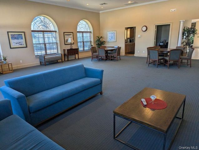 170 Larry Lane, Dix Hills, NY 11746