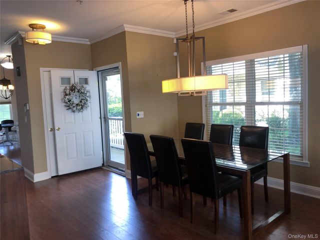 170 Larry Lane, Dix Hills, NY 11746