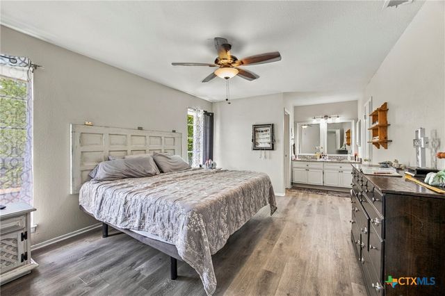 310 Park Village Lane, Seguin, TX 78155