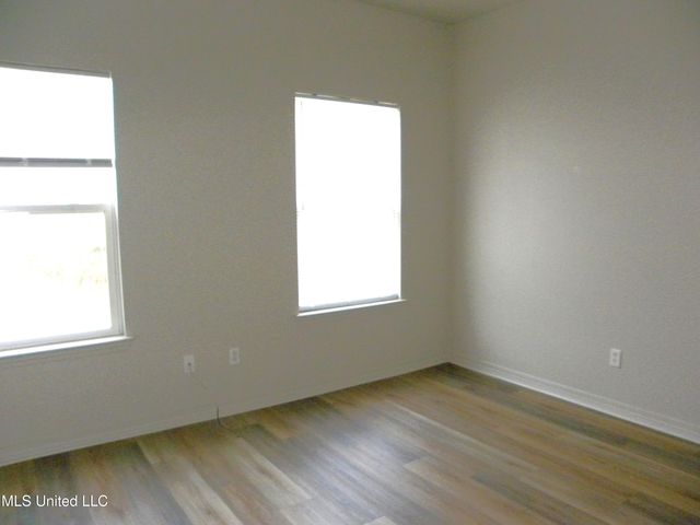 2425 Esplanade Street, B, Ocean Springs, MS 39564