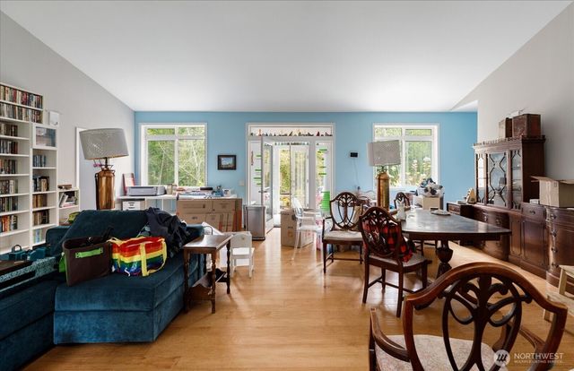 2013 Goss Ridge Road, Freeland, WA 98249