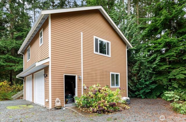 2013 Goss Ridge Road, Freeland, WA 98249