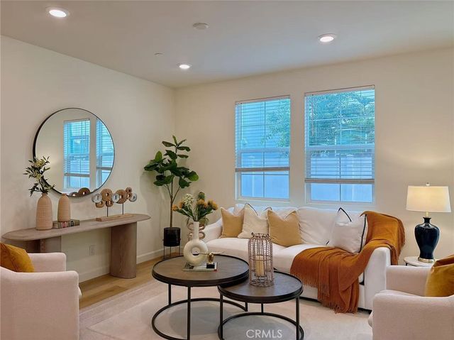 5993 Sendero, Eastvale, CA 92880