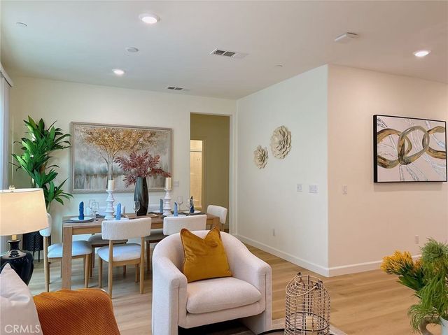 5993 Sendero, Eastvale, CA 92880