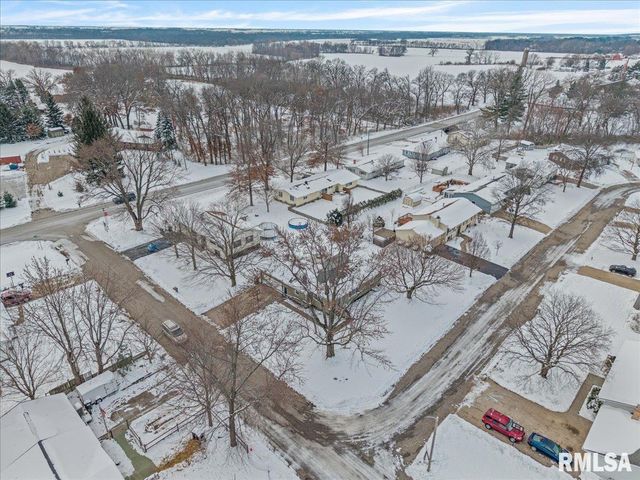 102 AMBER Lane, Geneseo, IL 61254