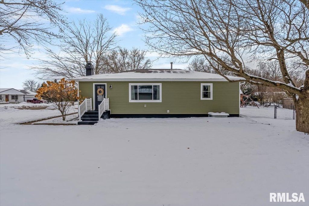 102 AMBER Lane, Geneseo, IL 61254