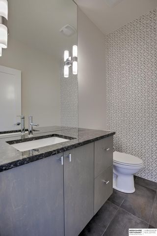 20119 U Street, Omaha, NE 68135