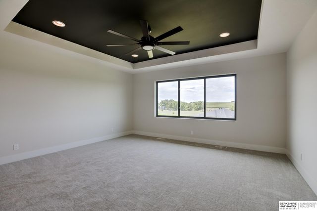 20119 U Street, Omaha, NE 68135