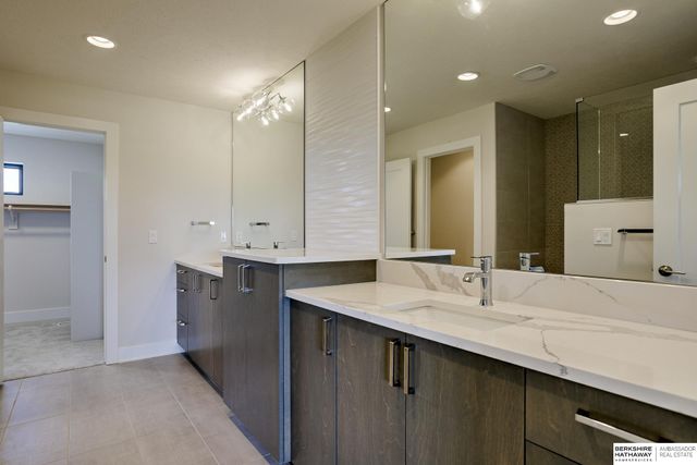 20119 U Street, Omaha, NE 68135