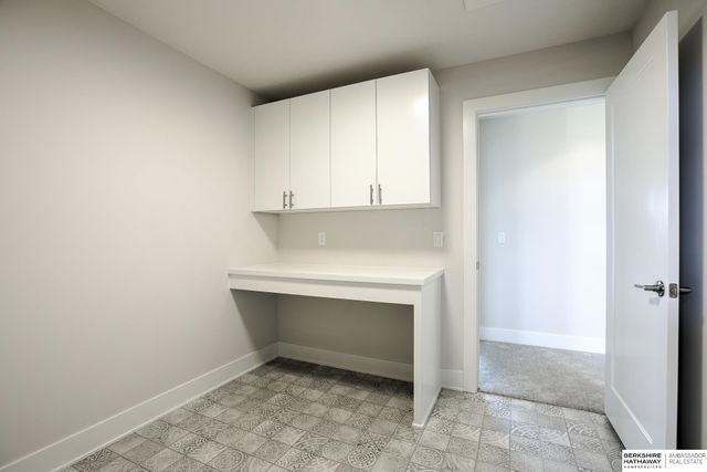 20119 U Street, Omaha, NE 68135