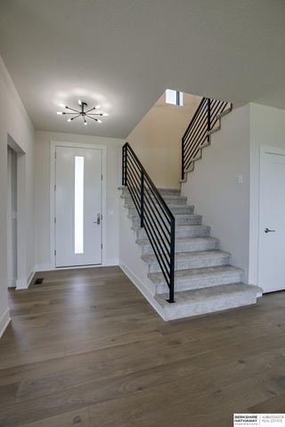 20119 U Street, Omaha, NE 68135