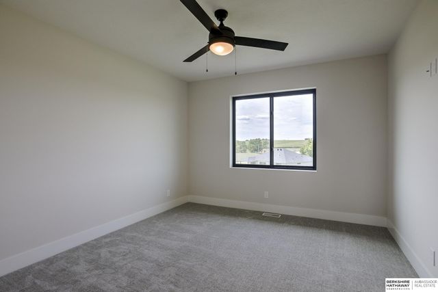 20119 U Street, Omaha, NE 68135