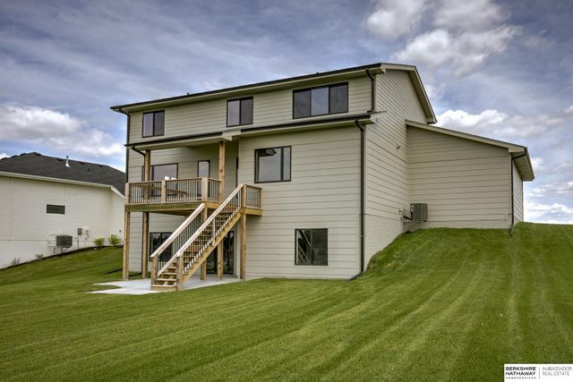 20119 U Street, Omaha, NE 68135