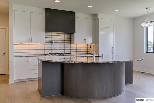 20119 U Street, Omaha, NE 68135