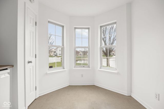 10877 Washington Bay Drive, Fishers, IN 46037