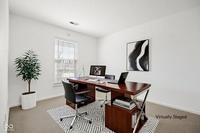 10877 Washington Bay Drive, Fishers, IN 46037