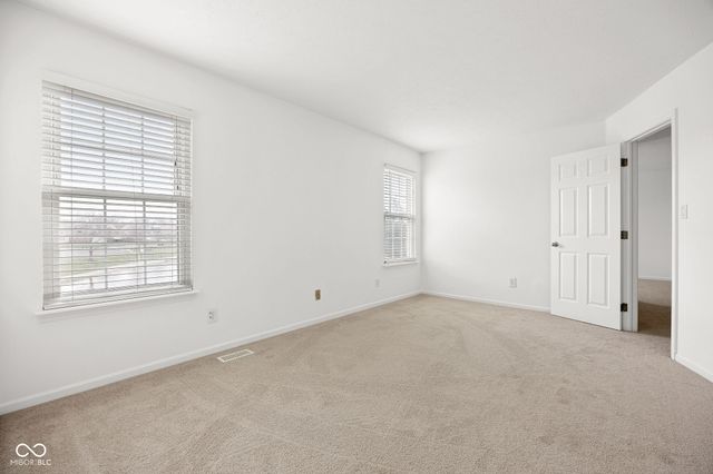 10877 Washington Bay Drive, Fishers, IN 46037