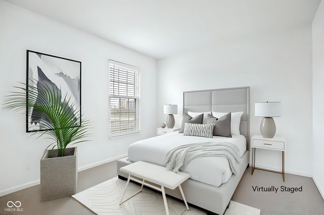 10877 Washington Bay Drive, Fishers, IN 46037