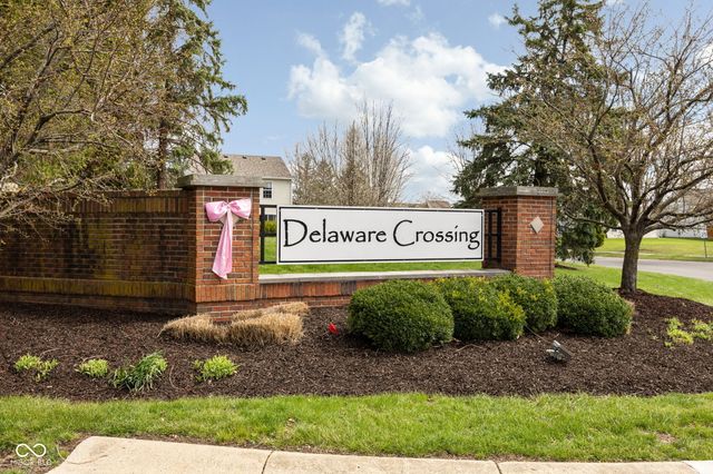 10877 Washington Bay Drive, Fishers, IN 46037