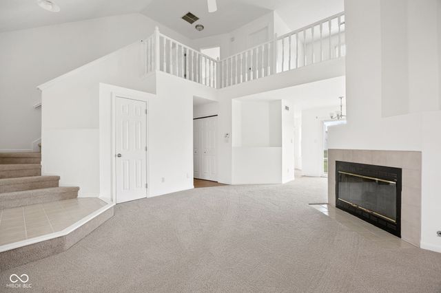 10877 Washington Bay Drive, Fishers, IN 46037