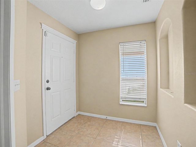 5828 WRENWATER DRIVE, Lithia, FL 33547
