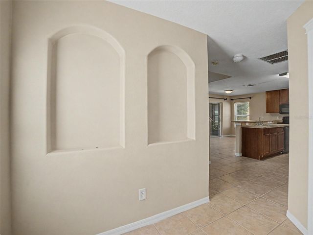 5828 WRENWATER DRIVE, Lithia, FL 33547