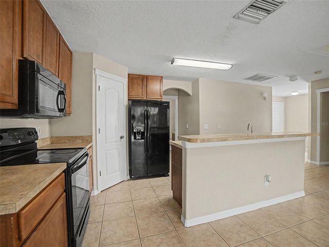 5828 WRENWATER DRIVE, Lithia, FL 33547