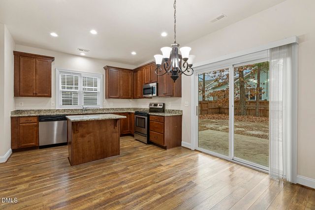 639 Ashe Lake Way, Fuquay Varina, NC 27526
