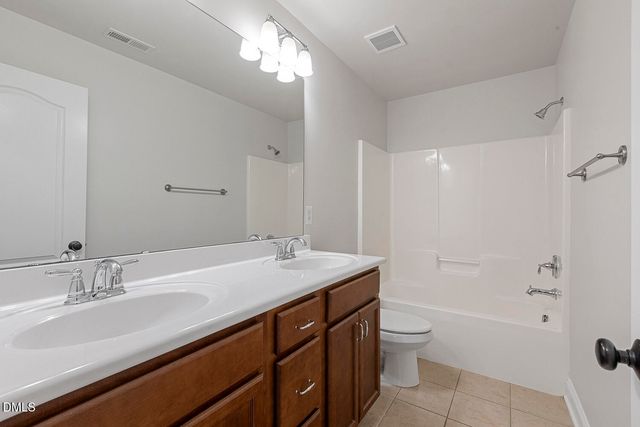 639 Ashe Lake Way, Fuquay Varina, NC 27526