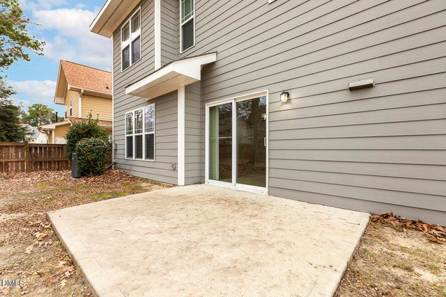 639 Ashe Lake Way, Fuquay Varina, NC 27526