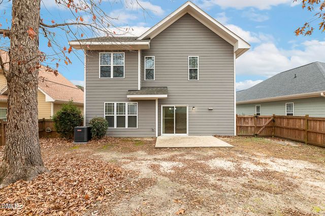 639 Ashe Lake Way, Fuquay Varina, NC 27526
