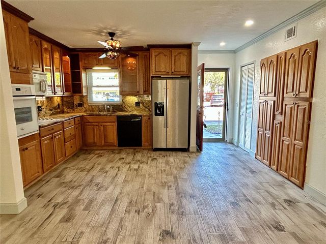 2261 SWEDISH DRIVE 21, Clearwater, FL 33763