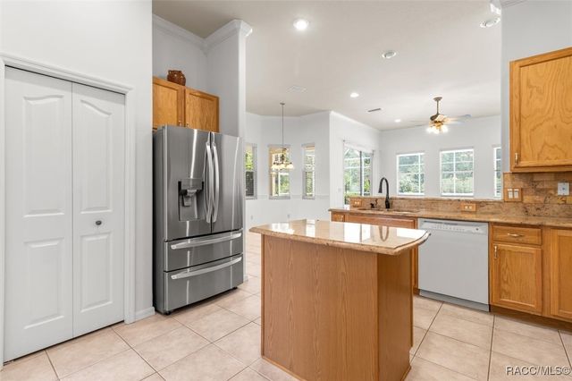 1153 E Whirl Away Circle, Inverness, FL 34453