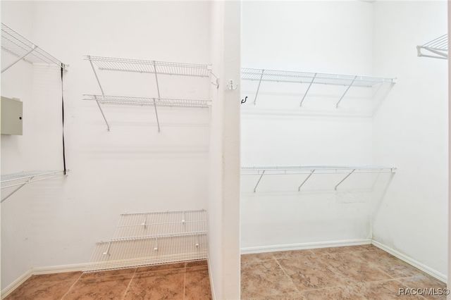 1153 E Whirl Away Circle, Inverness, FL 34453