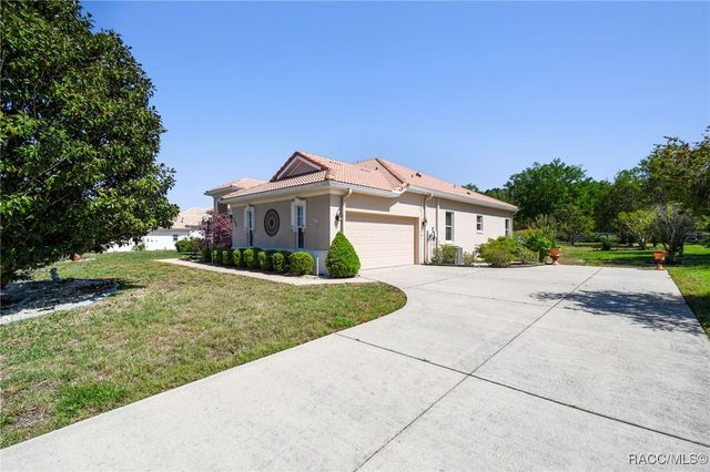 1153 E Whirl Away Circle, Inverness, FL 34453