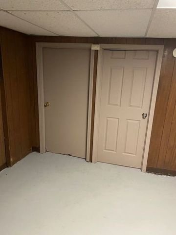 9924 S Hoxie Avenue, Chicago, IL 60617