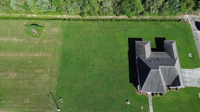 287 Le Belle Maison Drive, Raceland, LA 70301