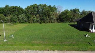 287 Le Belle Maison Drive, Raceland, LA 70301