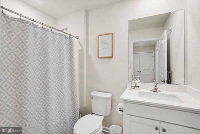 1173 MARTIN RD, Breinigsville, PA 18031