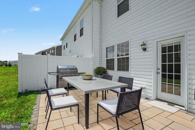 1173 MARTIN RD, Breinigsville, PA 18031