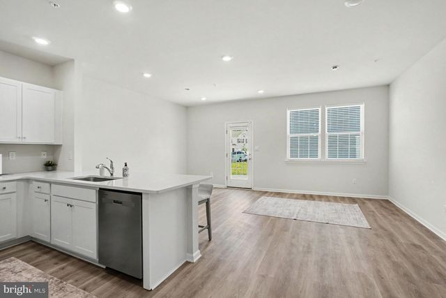 1173 MARTIN RD, Breinigsville, PA 18031