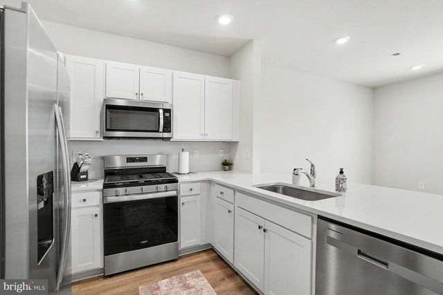 1173 MARTIN RD, Breinigsville, PA 18031