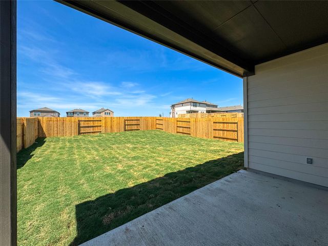 158 Jake Pine DR, Buda, TX 78610
