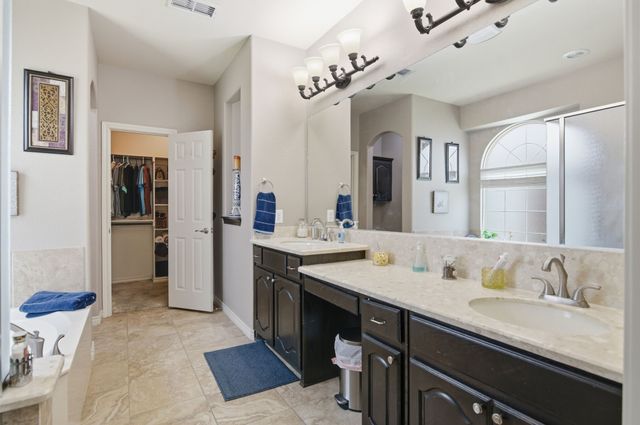 1425 Soaptree Lane, Fort Worth, TX 76177