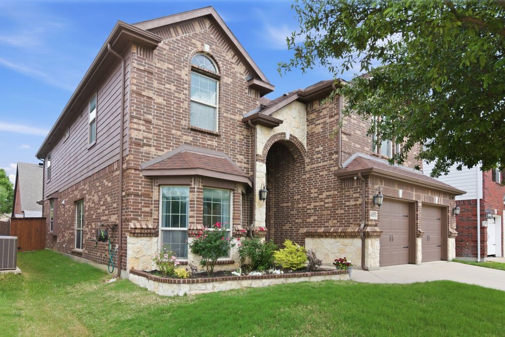 1425 Soaptree Lane, Fort Worth, TX 76177