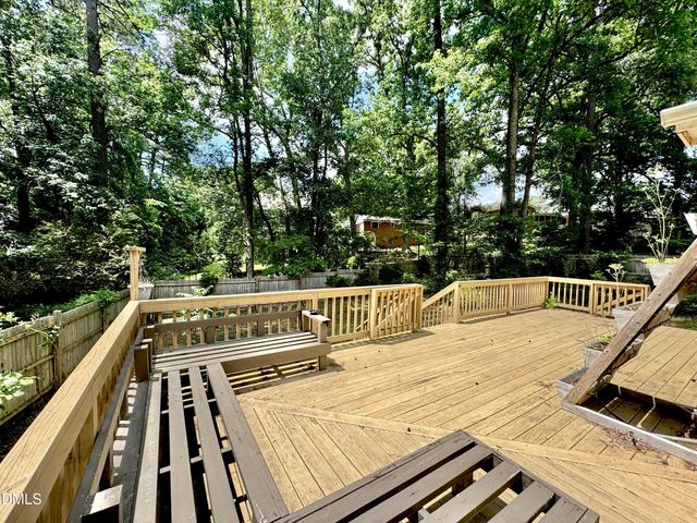 322 S Dixon Avenue, Cary, NC 27511